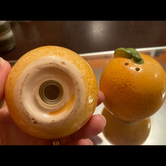 Lemon Salt & Pepper Shaker - Picture 2 of 2